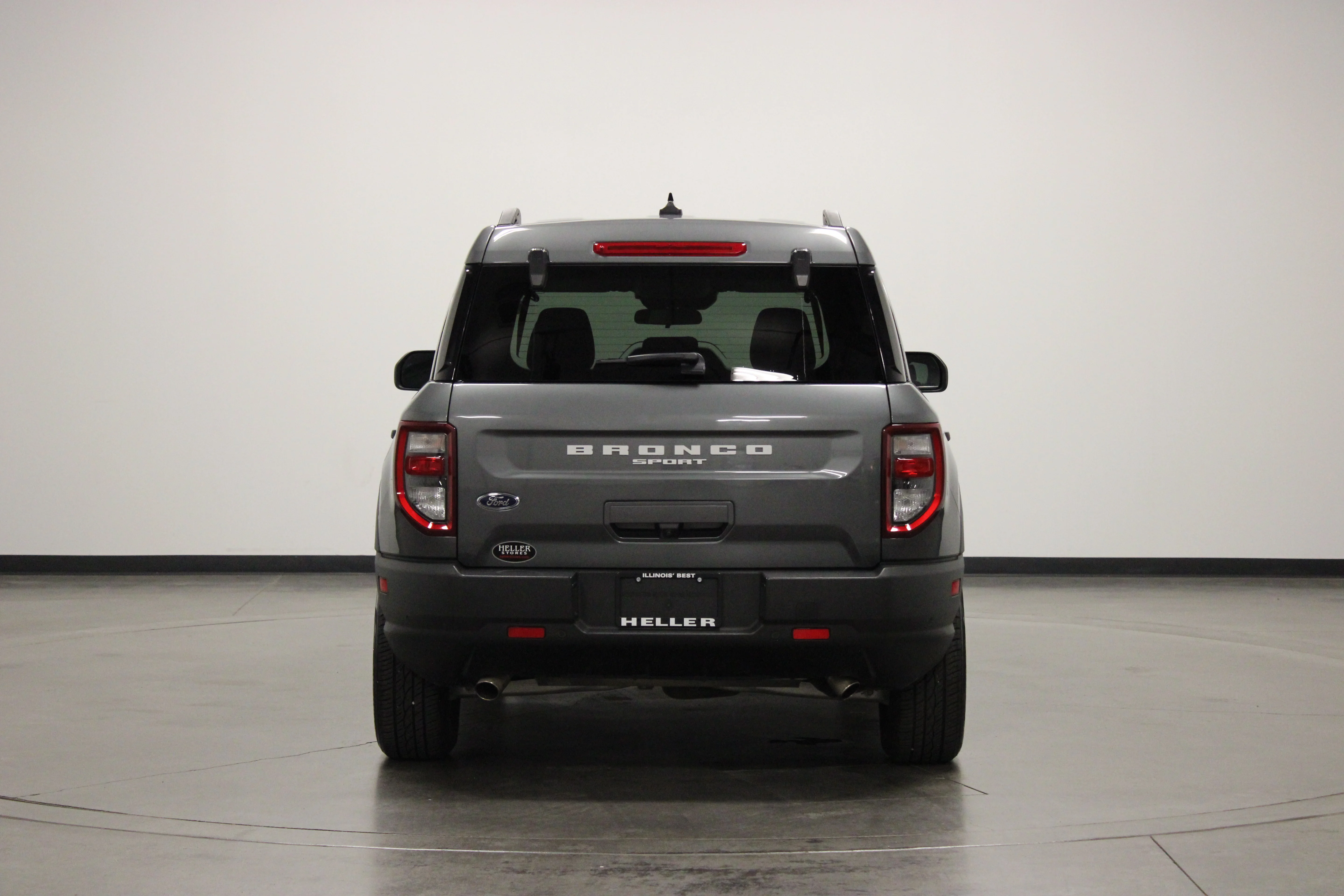 Used 2024 Gray Metallic Ford Big Bend image 7