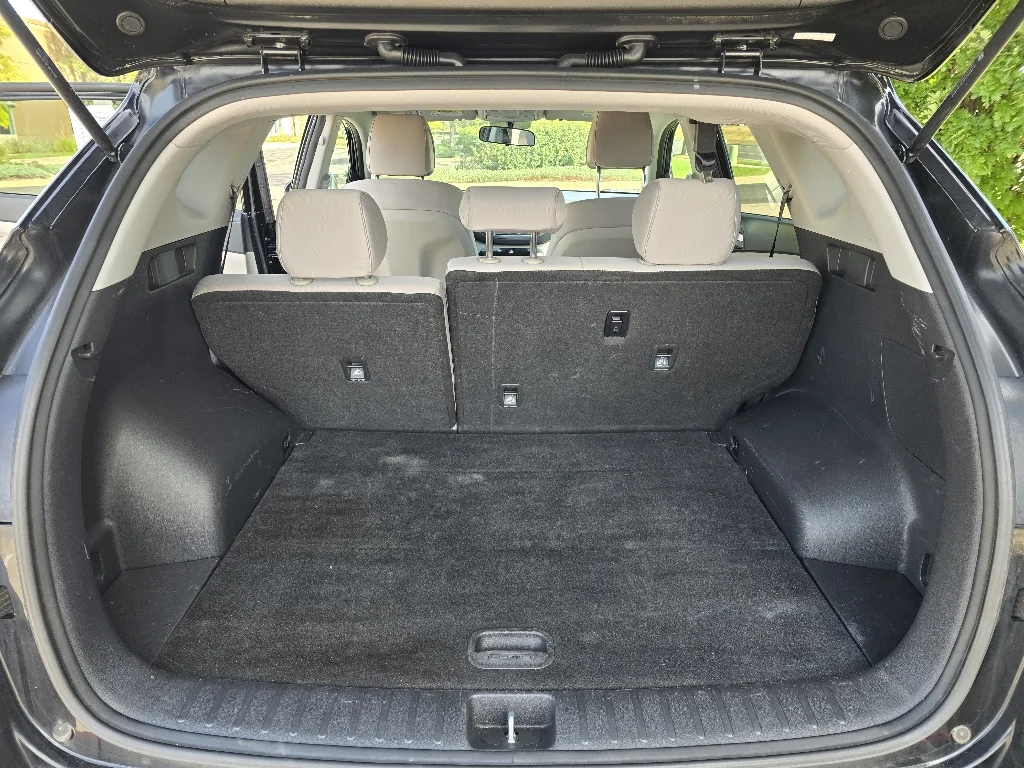 Used 2018 Black Noir Pearl Hyundai SEL image 31