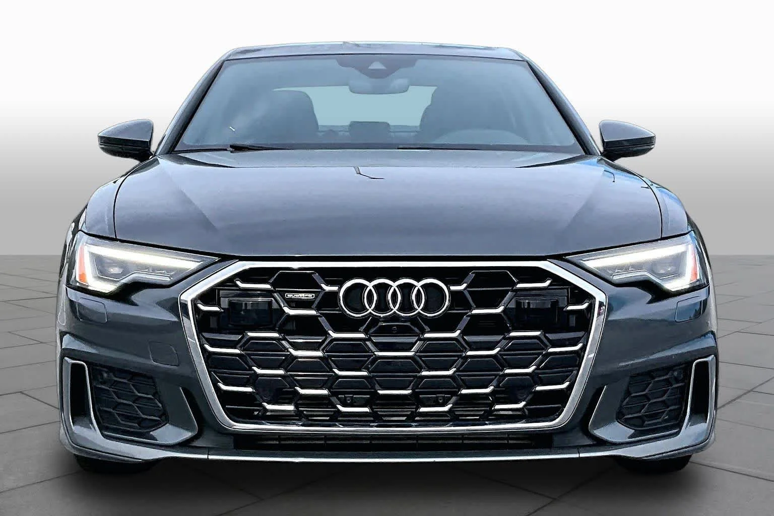 Used 2024 Daytona Gray Pearl Effect Audi Premium Plus image 4