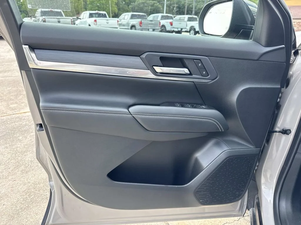 Used 2026 Gray GMC Elevation image 35