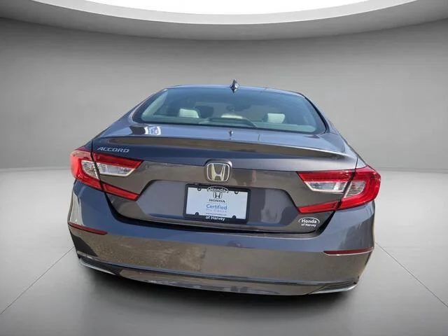 Certified Used 2018 Modern Steel Metallic Honda LX 1.5T image 4