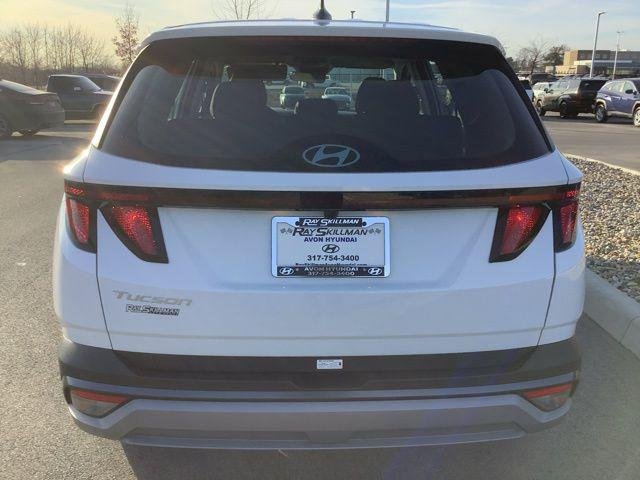 New 2026 White Pearl Hyundai SE image 9