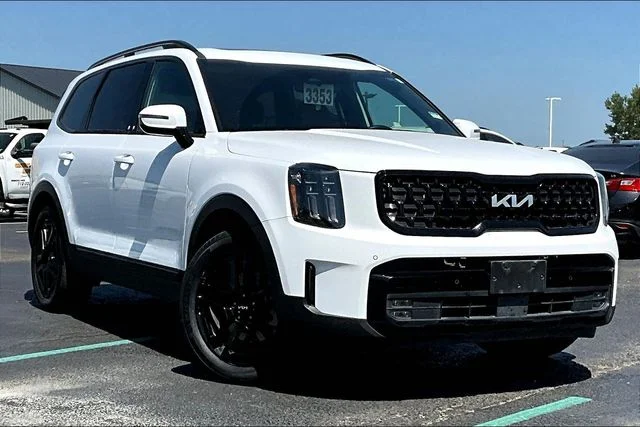 Used 2024 White Kia SX X-Line image 2