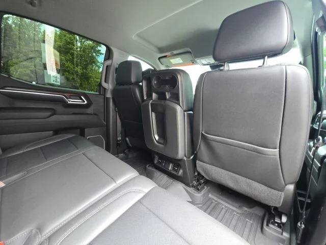 Used 2022 Silver GMC SLT image 18