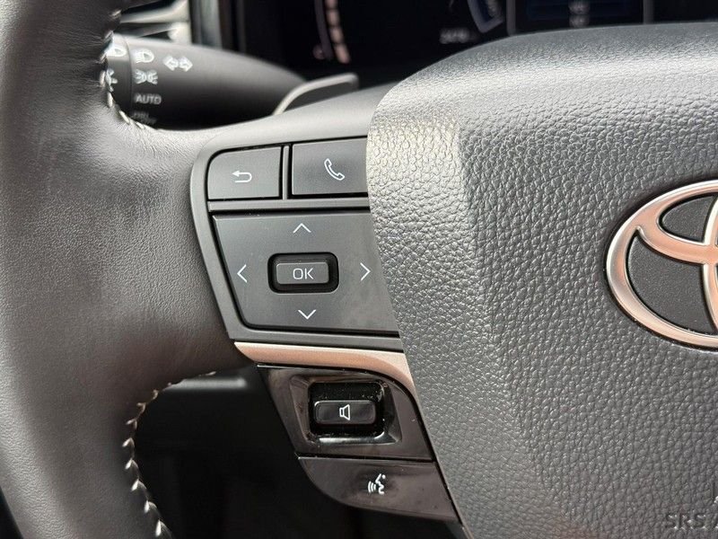 Used 2026 Midnight Black Metallic Toyota SE image 19