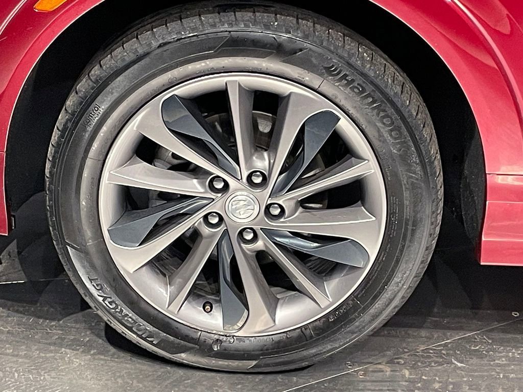 Used 2023 Cinnabar Metallic Buick Select image 17