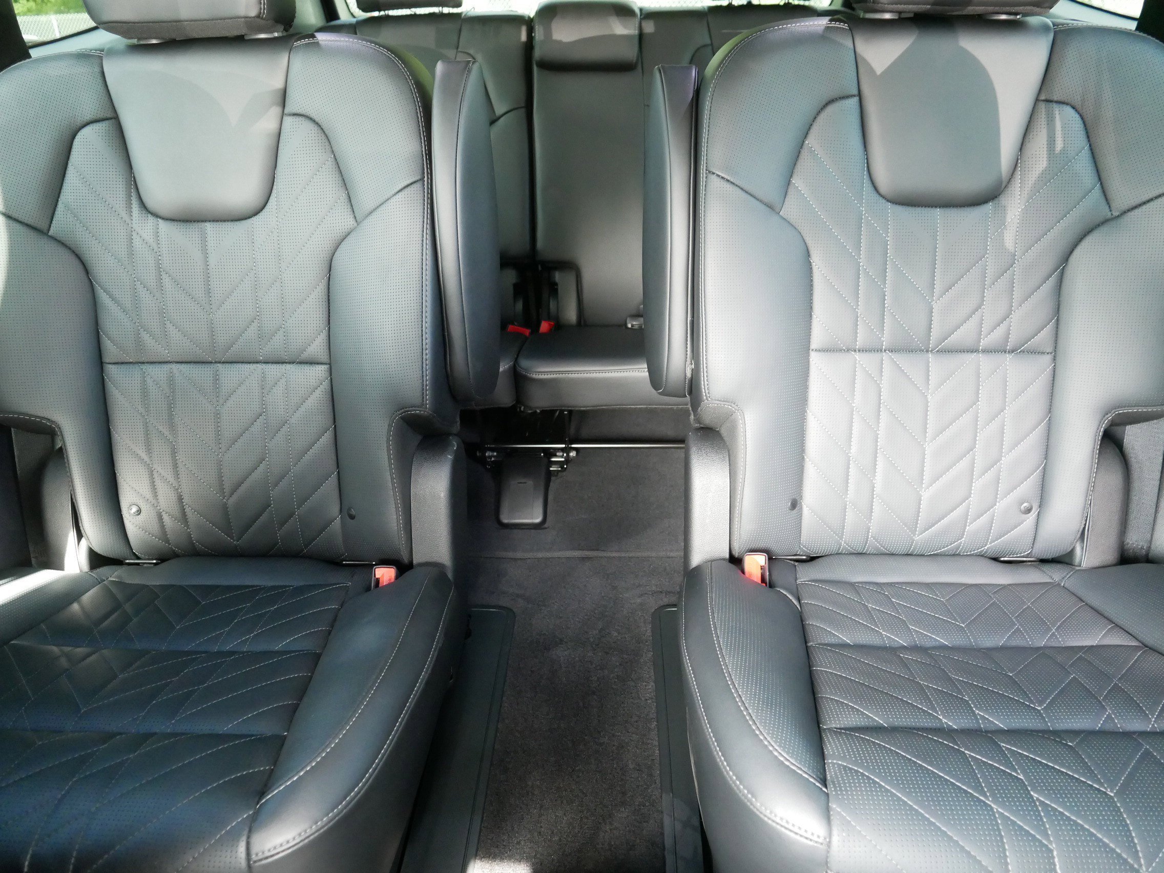 Certified Used 2025 Wolf Gray Kia SX-Prestige X-Line image 13
