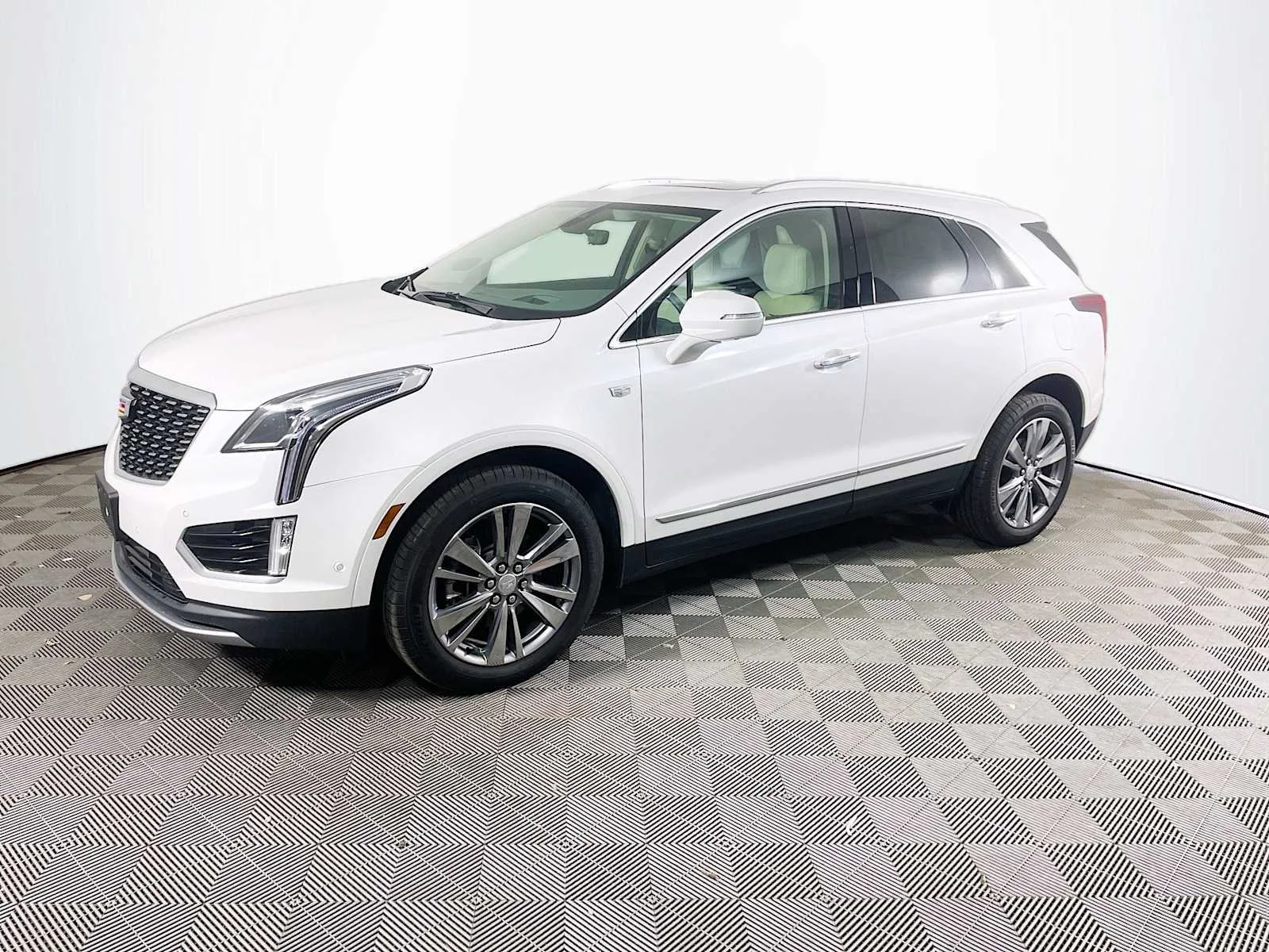 2026 Cadillac XT5 FWD Premium Luxury's photo