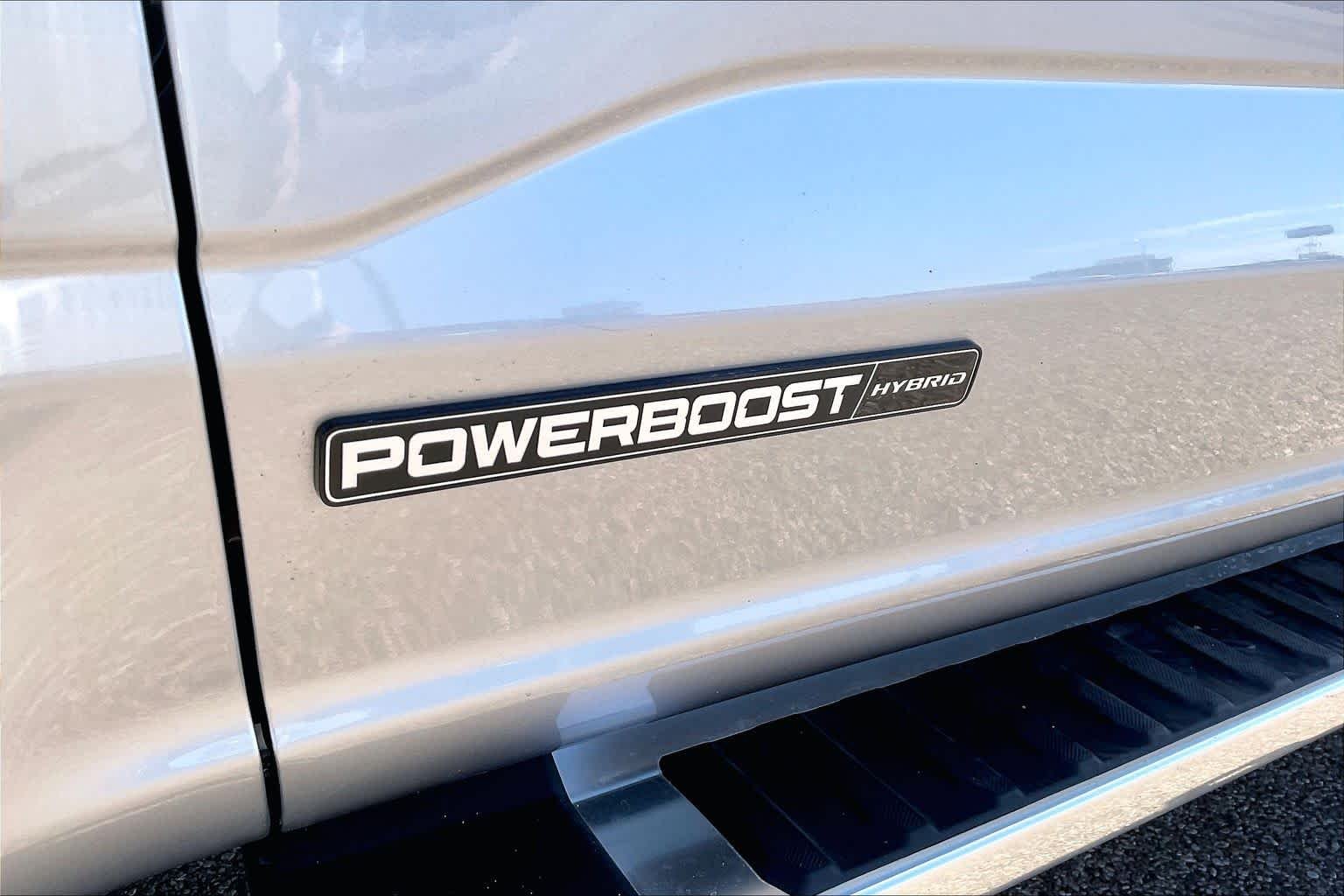 New 2026 Iconic Silver Metallic Ford Lariat® image 15