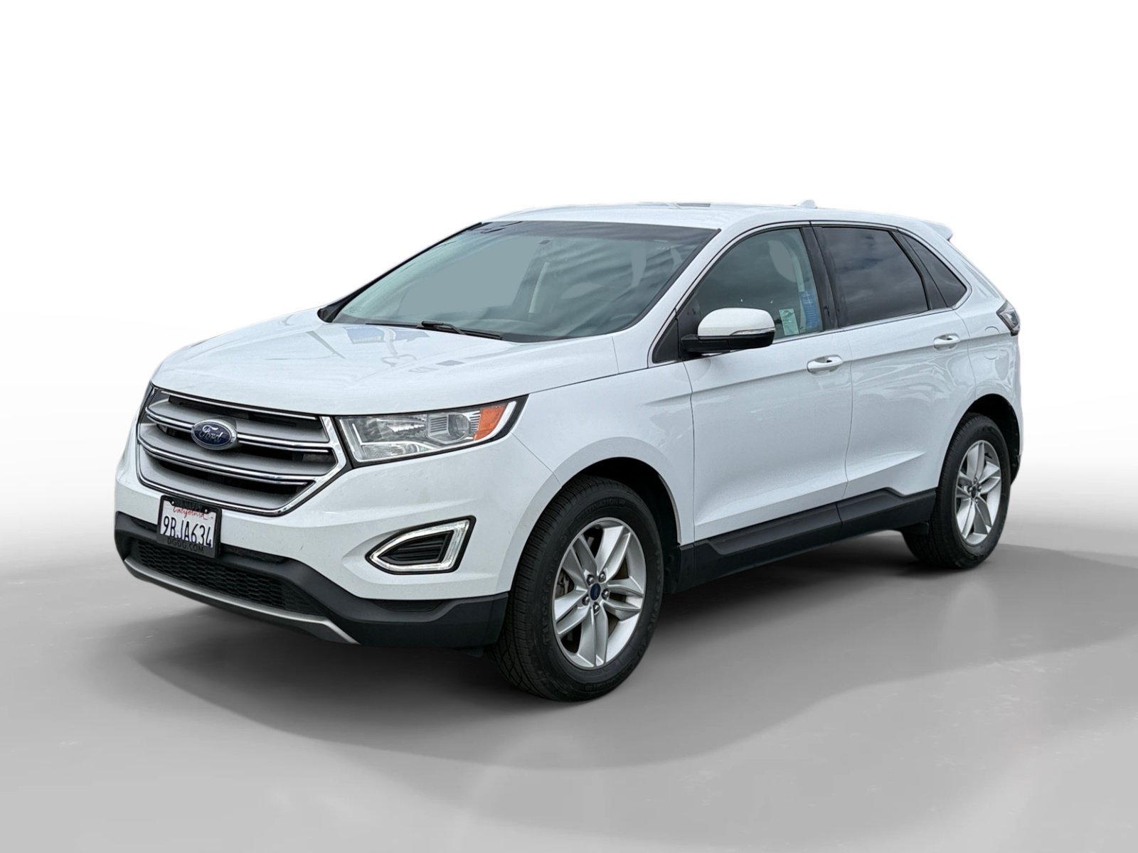 Used 2016 Oxford White Ford SEL image 1