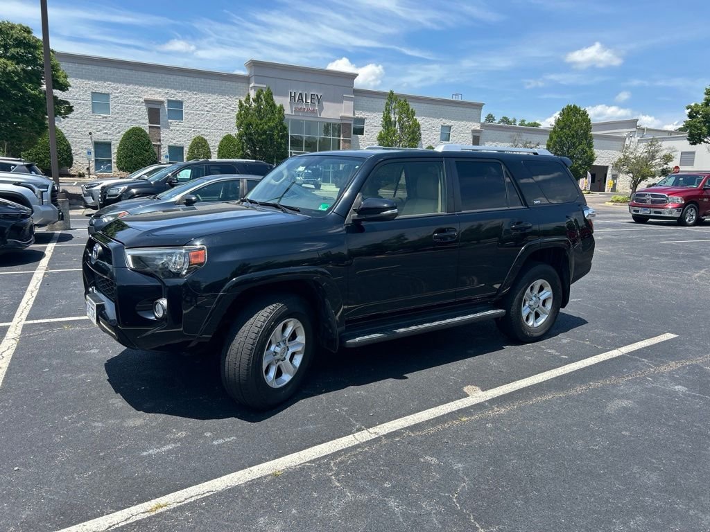 Used 2018 Black Toyota SR5 Premium image 6