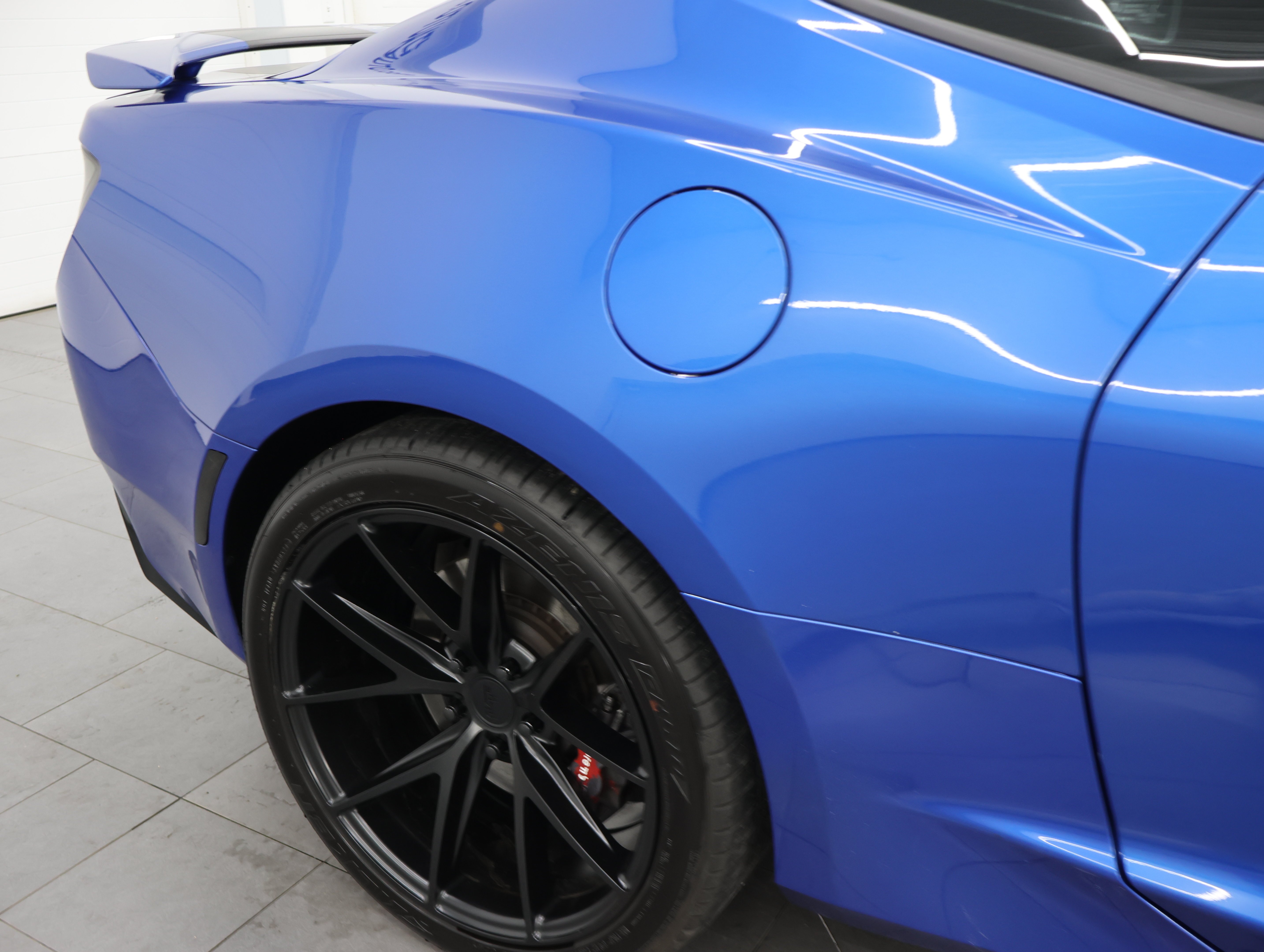 Used 2017 Hyper Blue Metallic Chevrolet 2SS Coupe: 2SS-AUTO-NAV-MOON-LIKE NEW TIRES-HEAT/COOL SEATS- image 28
