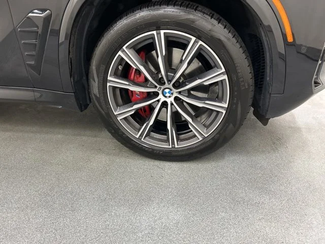 Used 2025 Black BMW xDrive40i image 27