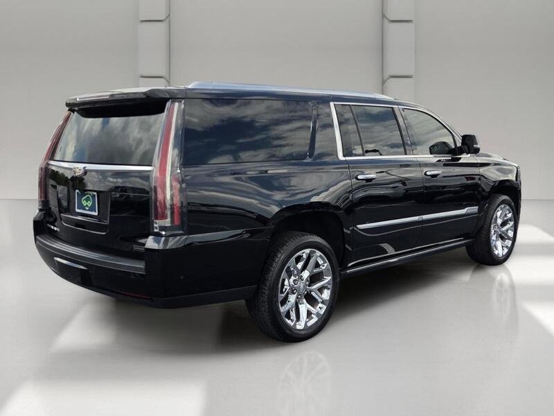 Used 2020 Black Raven CADILLAC 4WD 4DR PREMIUM LUXURY image 5