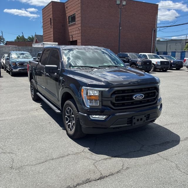 Used 2023 Black Ford XLT image 4