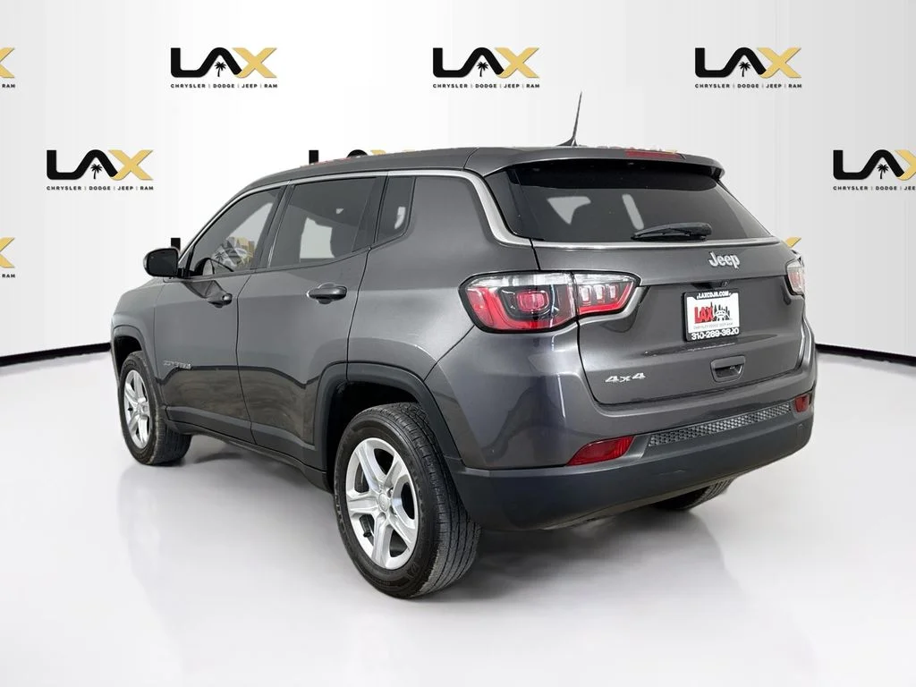 Used 2023 Gray Jeep Sport image 5
