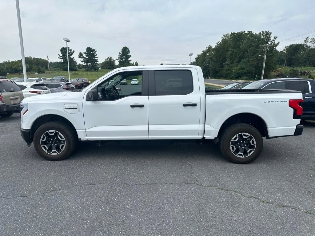 Used 2023 Oxford White Ford Pro image 10