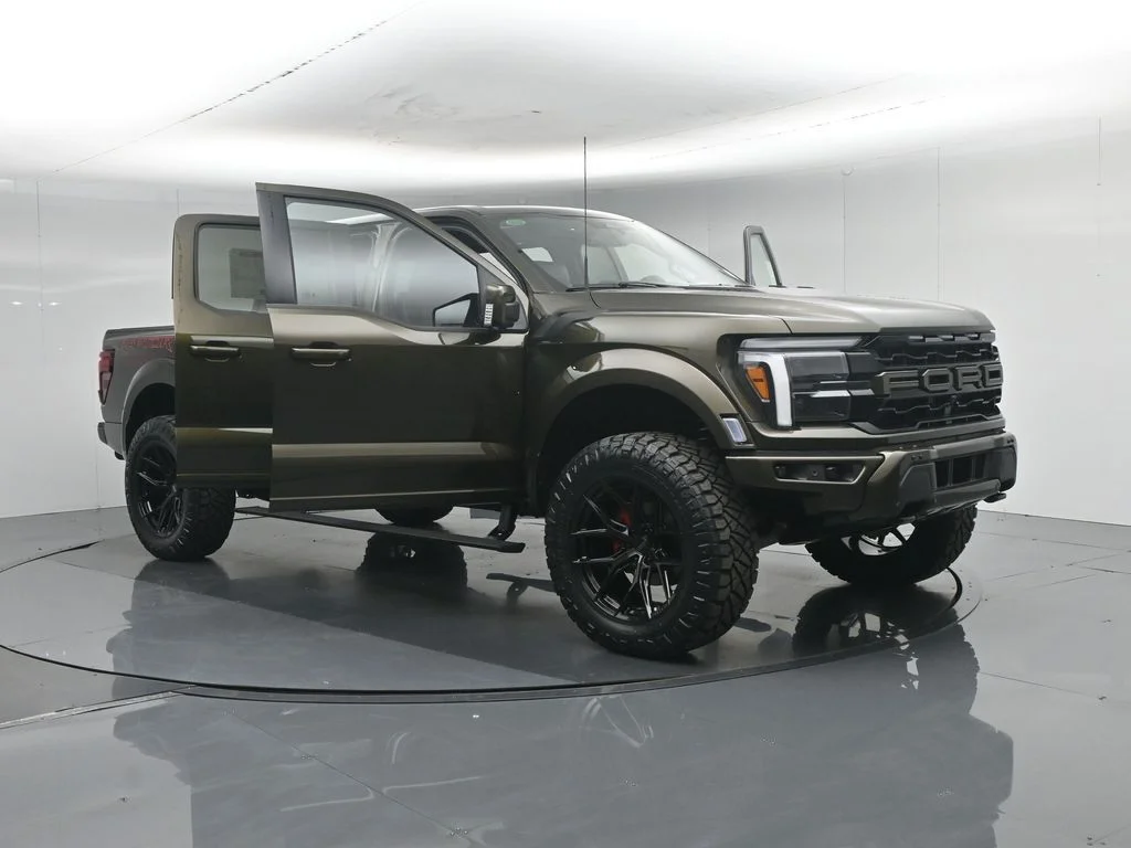 New 2026 Shelter Green Ford Raptor image 36