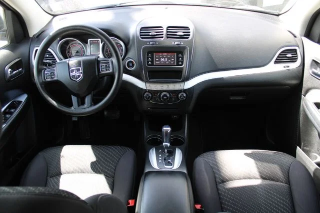 Used 2012 Silver Dodge SXT image 13