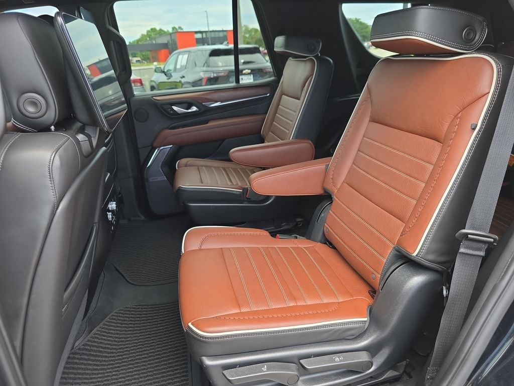Used 2023 Black GMC Denali Ultimate image 31