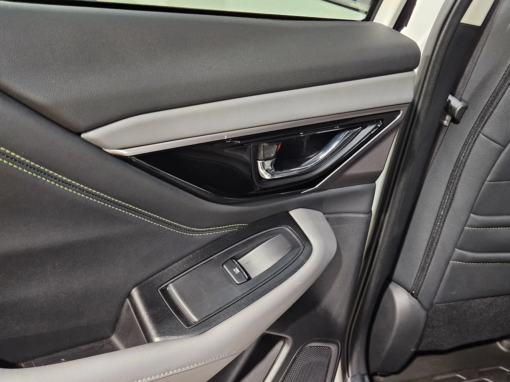 Used 2024 Crystal White Pearl Subaru Onyx Edition XT image 37