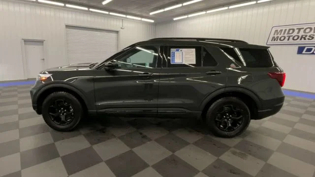 Used 2023 Forged Green Metallic Ford Timberline image 5