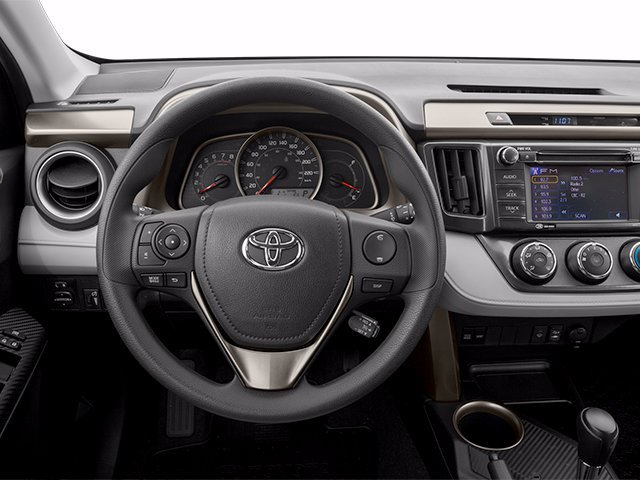 Used 2014 Magnetic Gray Metallic Toyota XLE image 6