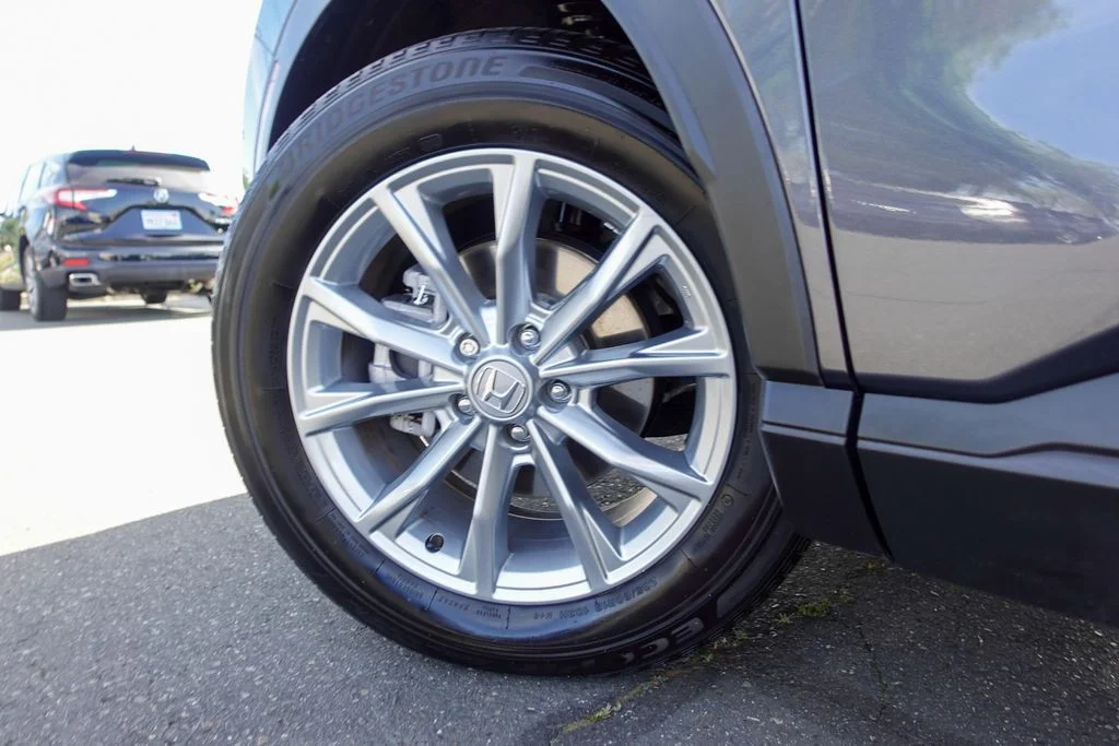 Used 2025 Meteorite Gray Metallic Honda EX image 10