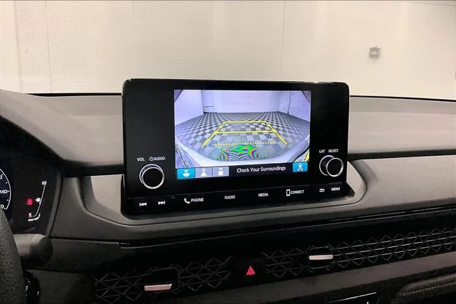 2025 Honda Accord SE - Photo 30