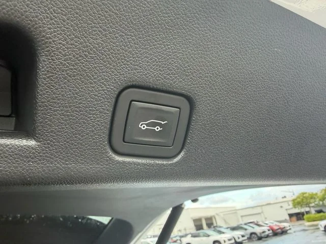 Used 2024 White Chevrolet LT image 13