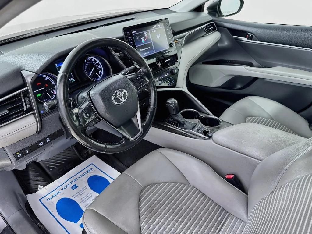 Used 2022 Predawn Gray Mica Toyota SE image 11