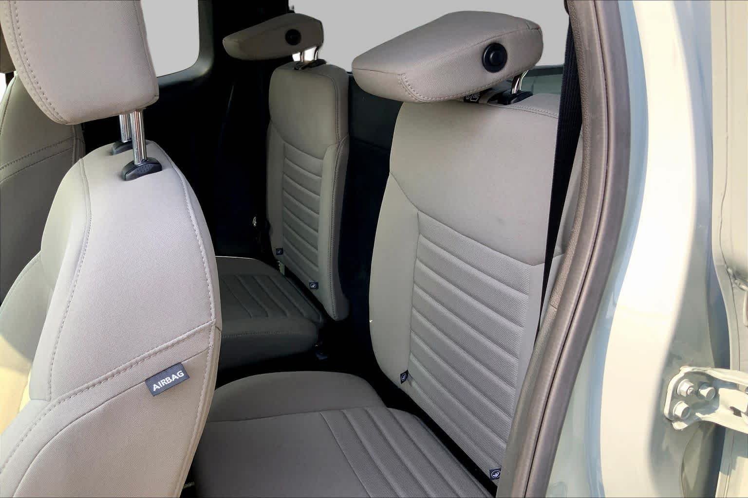 Used 2023 Cactus Gray Ford XLT image 19
