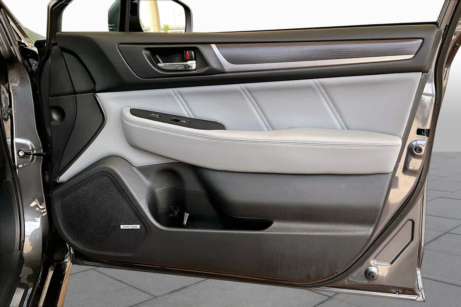 Used 2019 Magnetite Gray Metallic Subaru Limited image 20