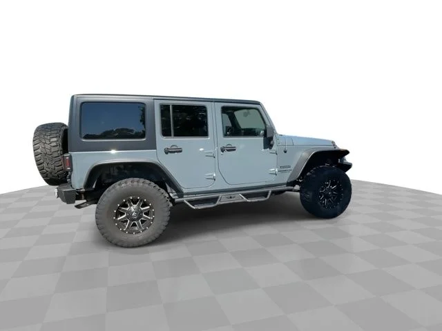 Used 2015 Gray Jeep Unlimited Sport image 3