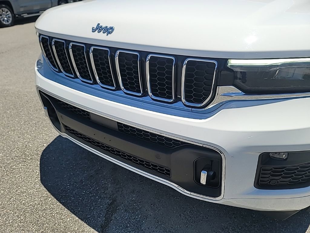 2023 Jeep Grand Cherokee Overland - Photo 9
