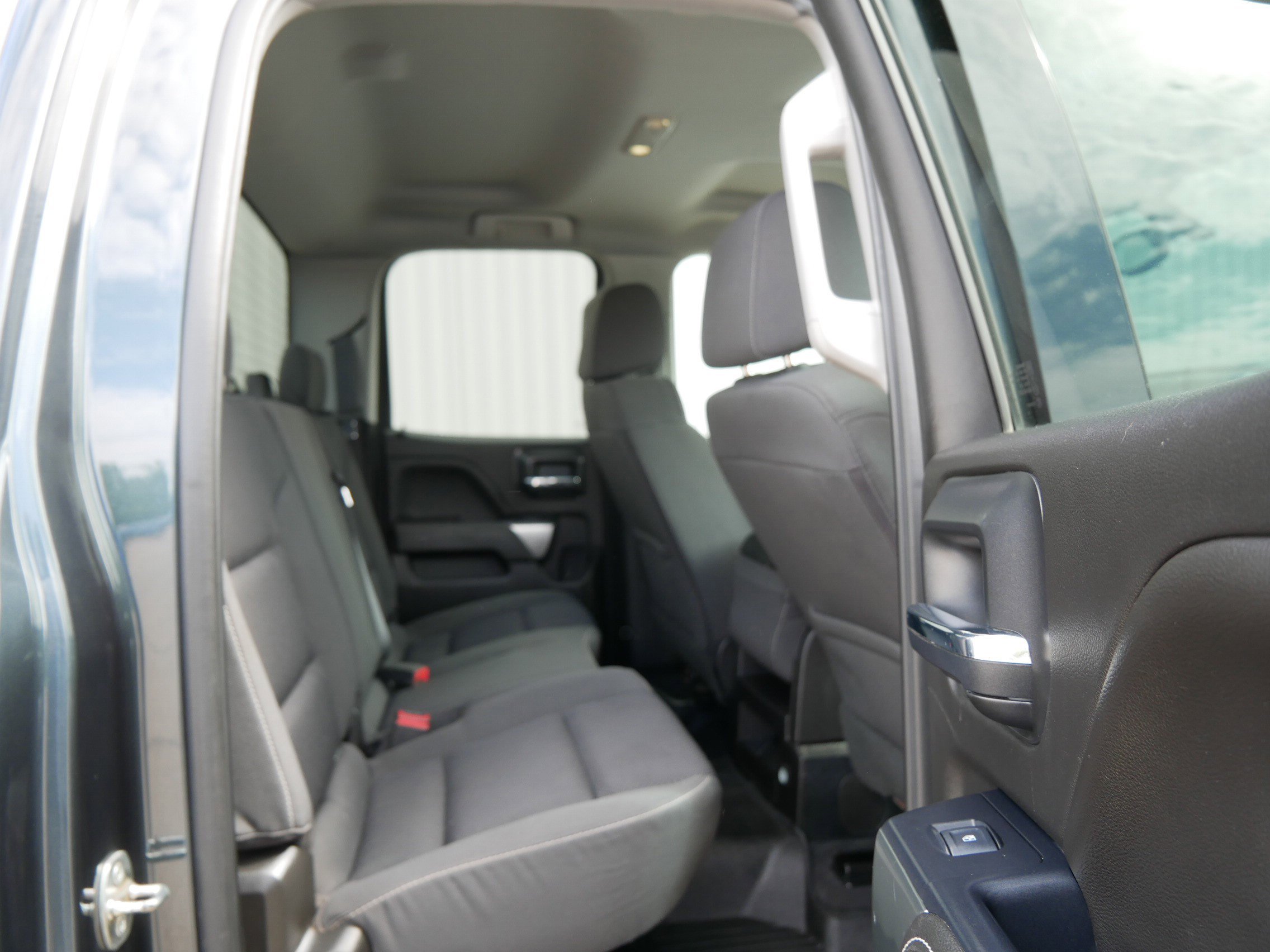 Used 2019 Graphite Metallic Chevrolet LT image 13