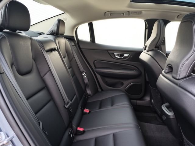 2023 Volvo S60 Plus - Photo 29