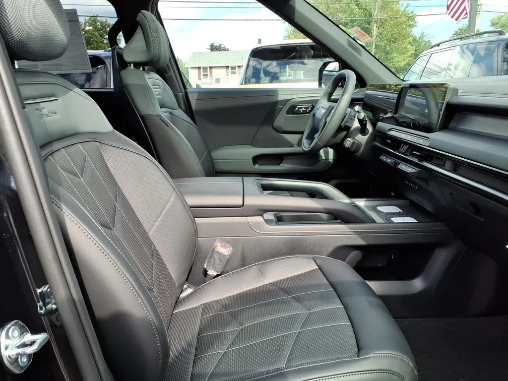 New 2027 Black Kia X-Line SX image 7