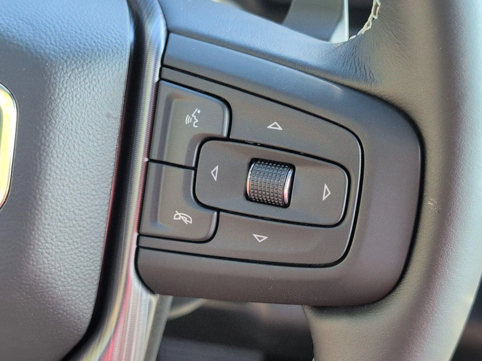 New 2026 Glacier White Tricoat GMC Denali Ultimate image 29