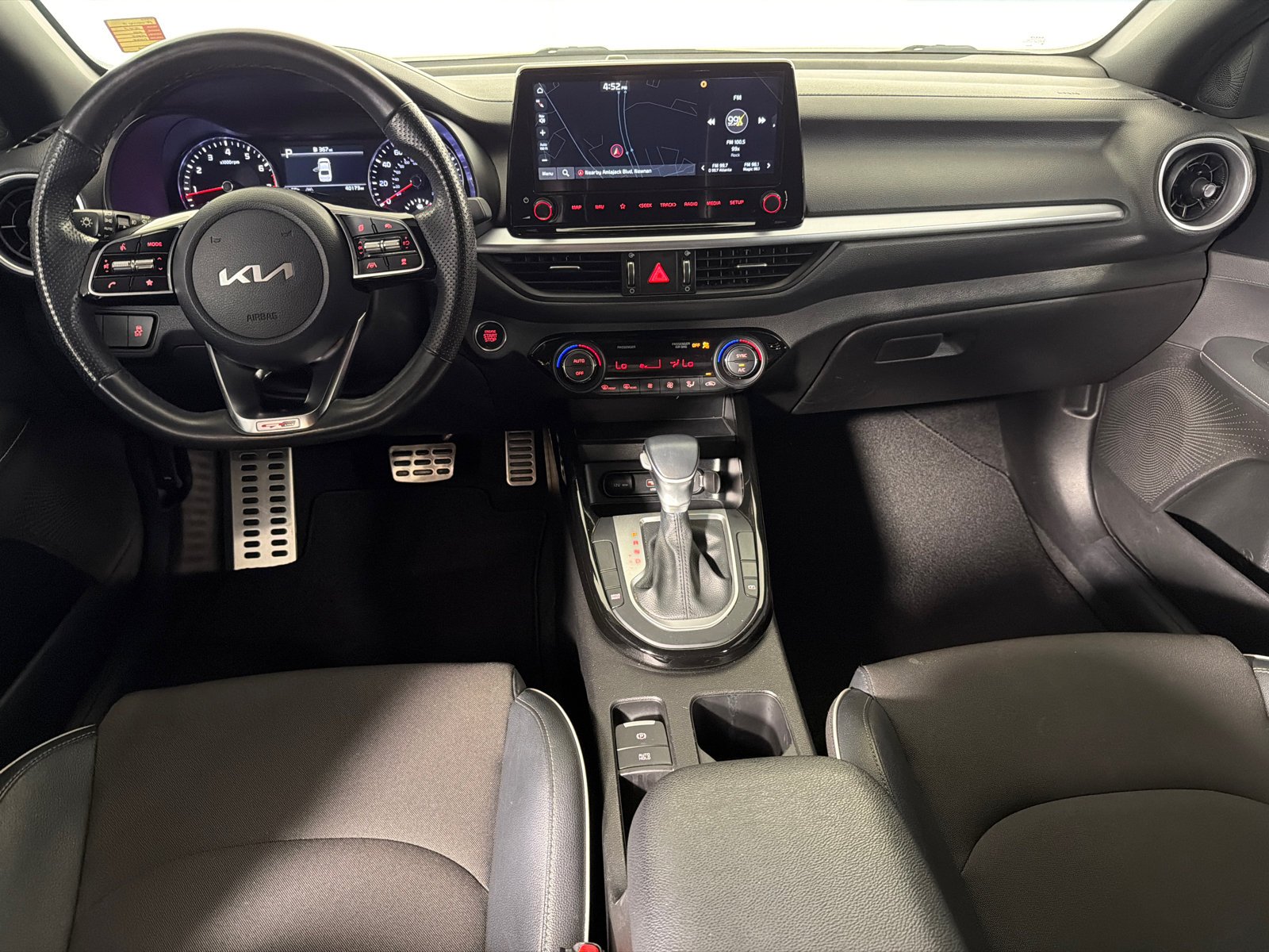 Used 2023 Snow White Pearl Kia GT-Line image 23