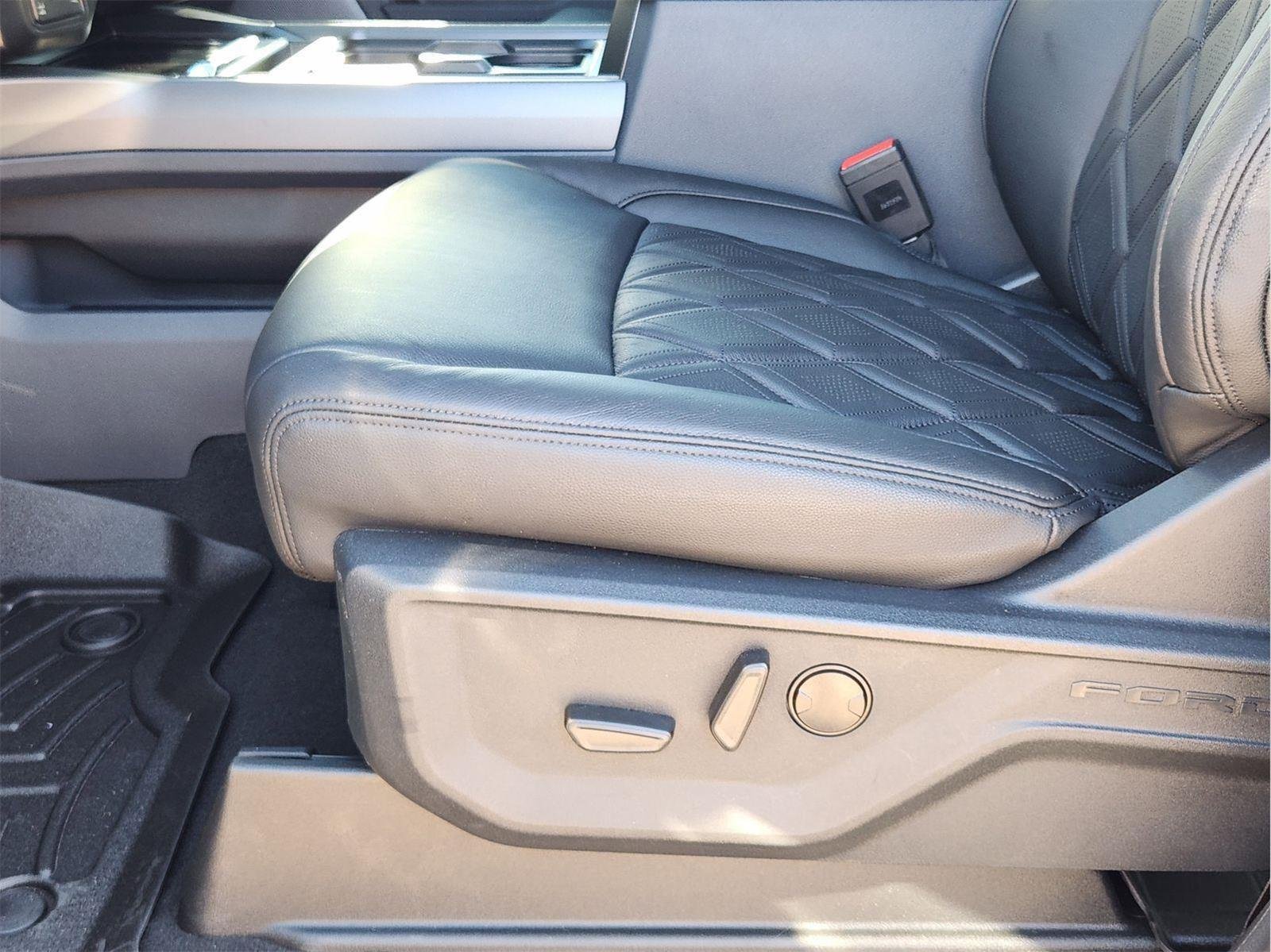 New 2026 Agate Black Metallic Ford F-250® Lariat® image 18