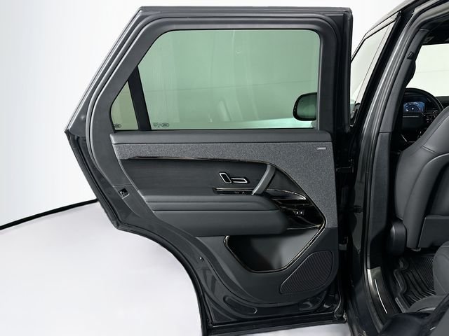 Certified Used 2025 Carpathian Grey Land Rover Dynamic SE image 22