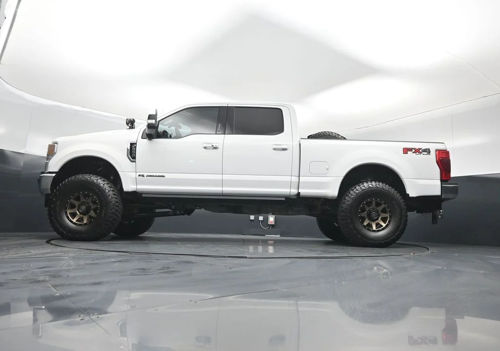 Used 2021 White Ford Lariat image 7