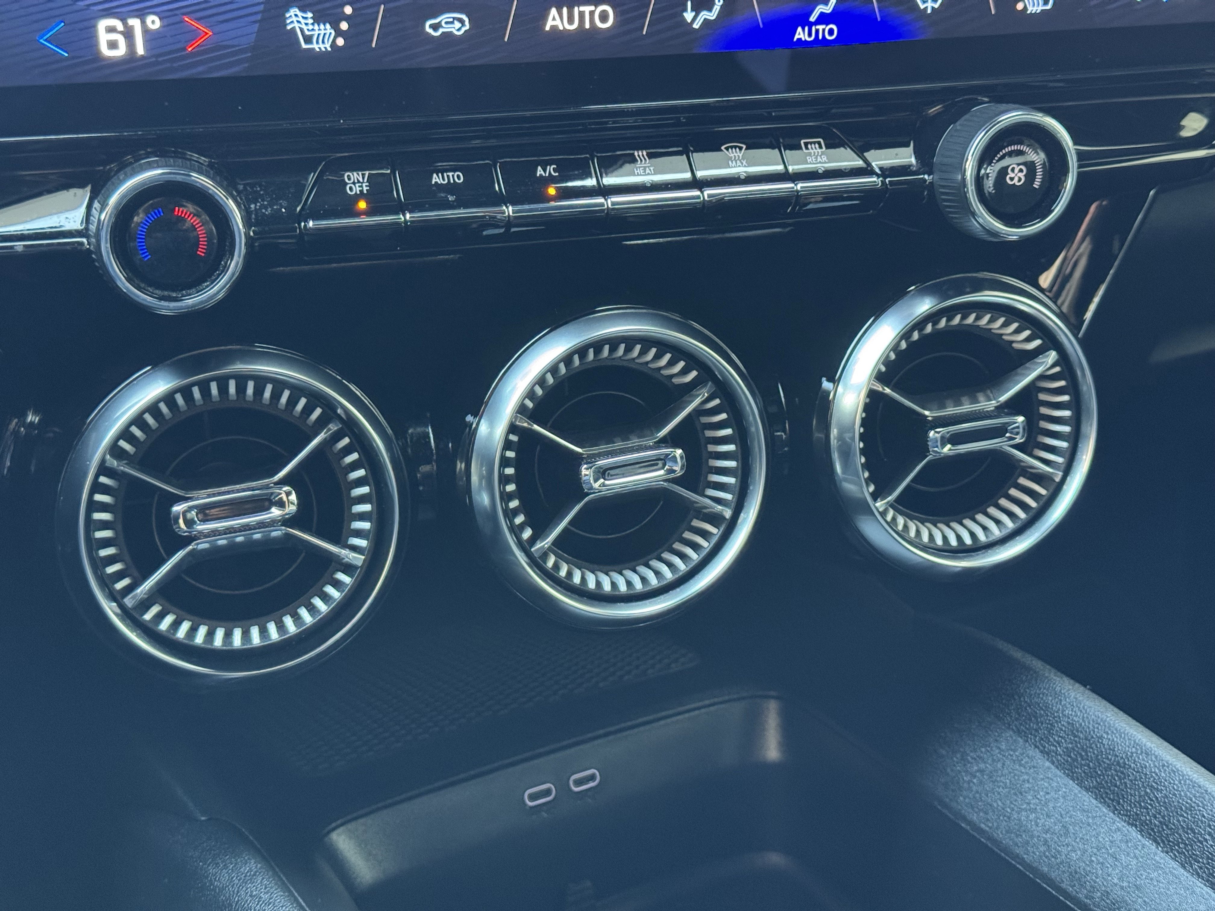 2024 Chevrolet Blazer EV LT - Photo 28