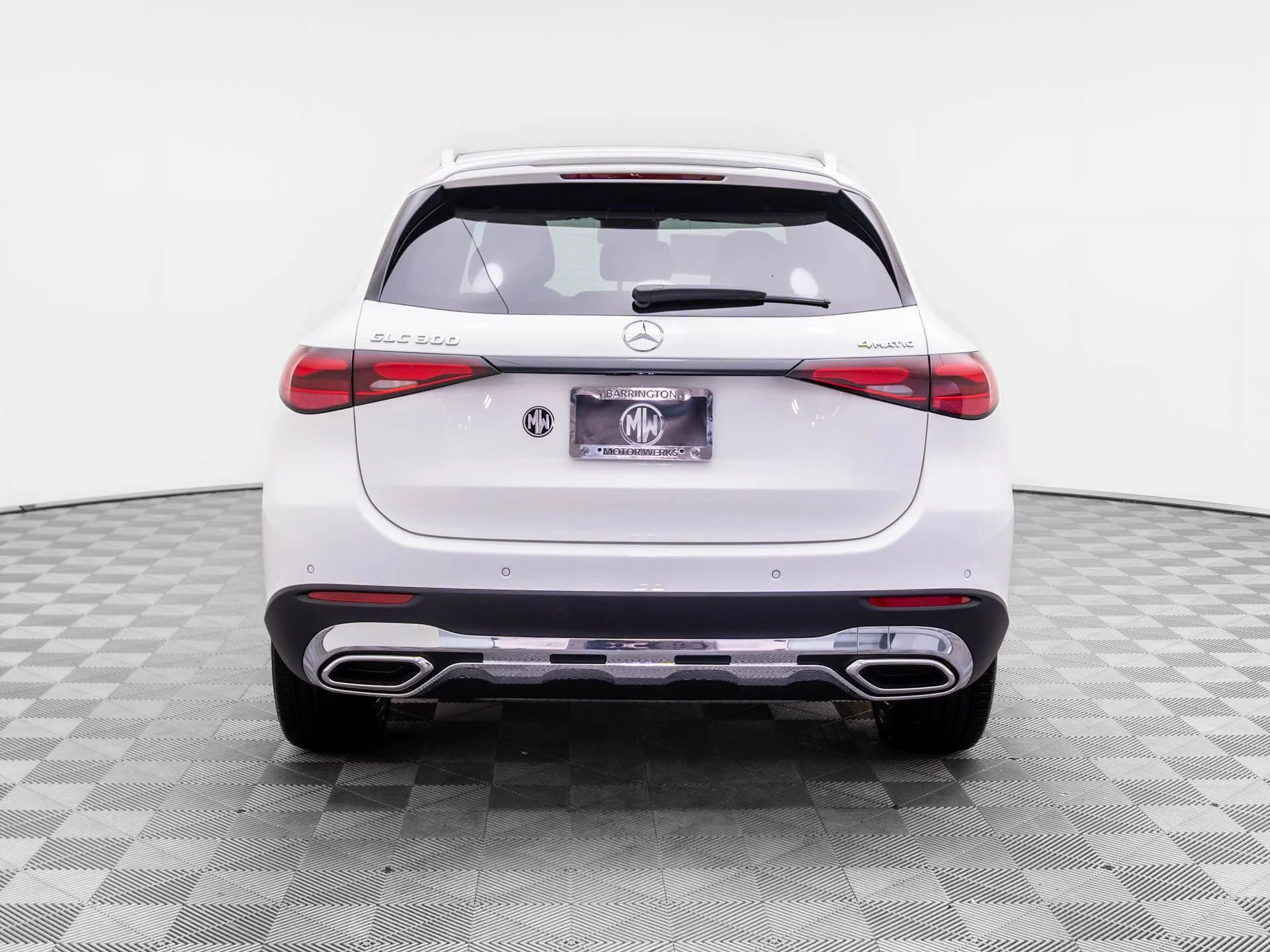 New 2026 White Mercedes-Benz GLC 300 image 4