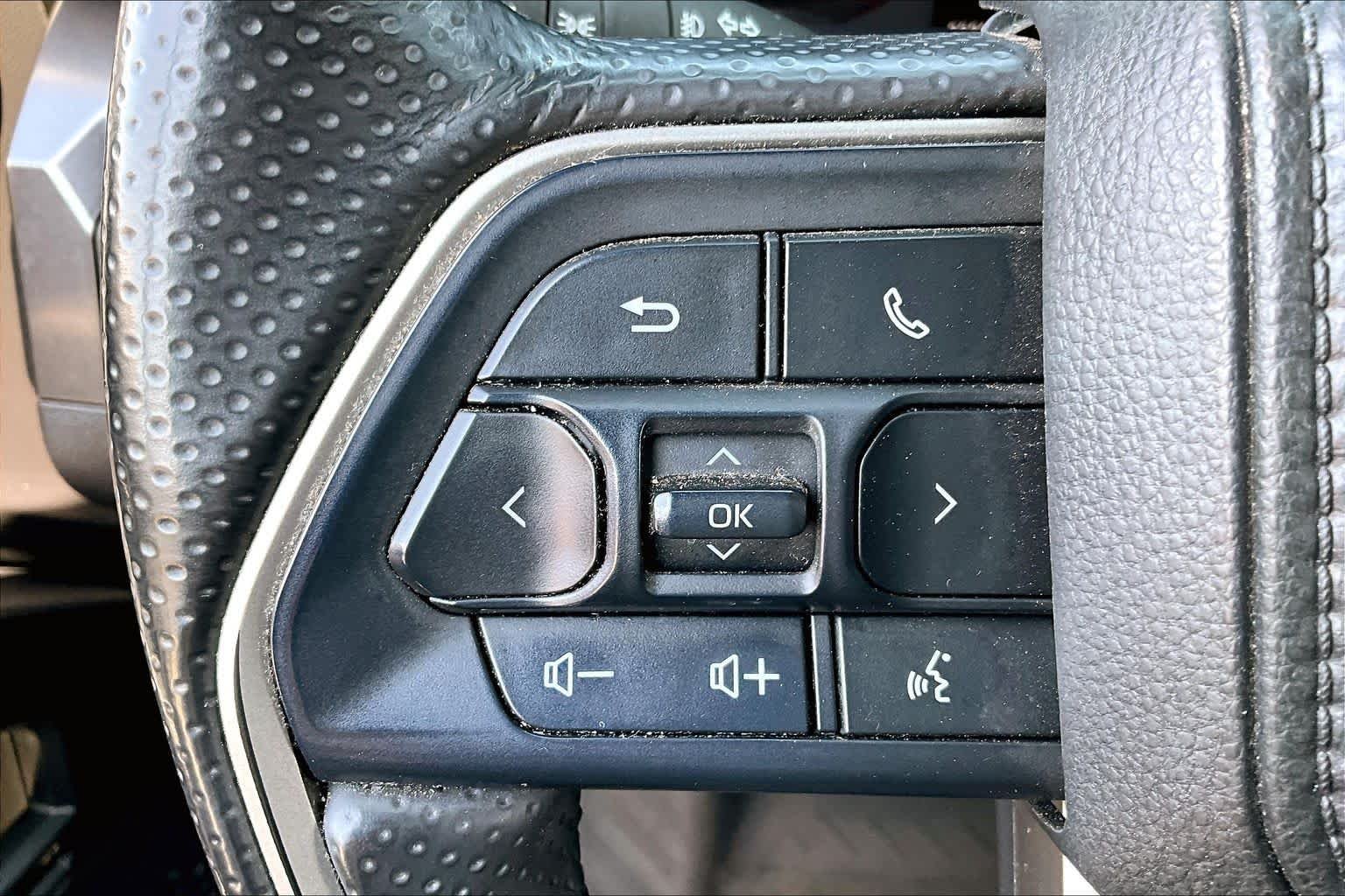 Used 2025 ICE CAP Toyota SR5 image 19