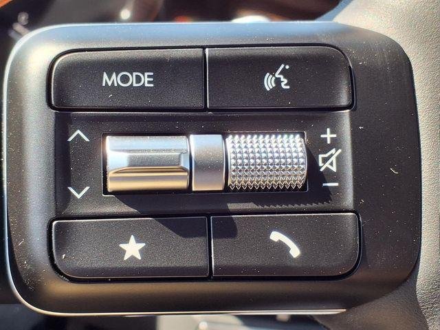 New 2026 White Hyundai SEL AWD image 20