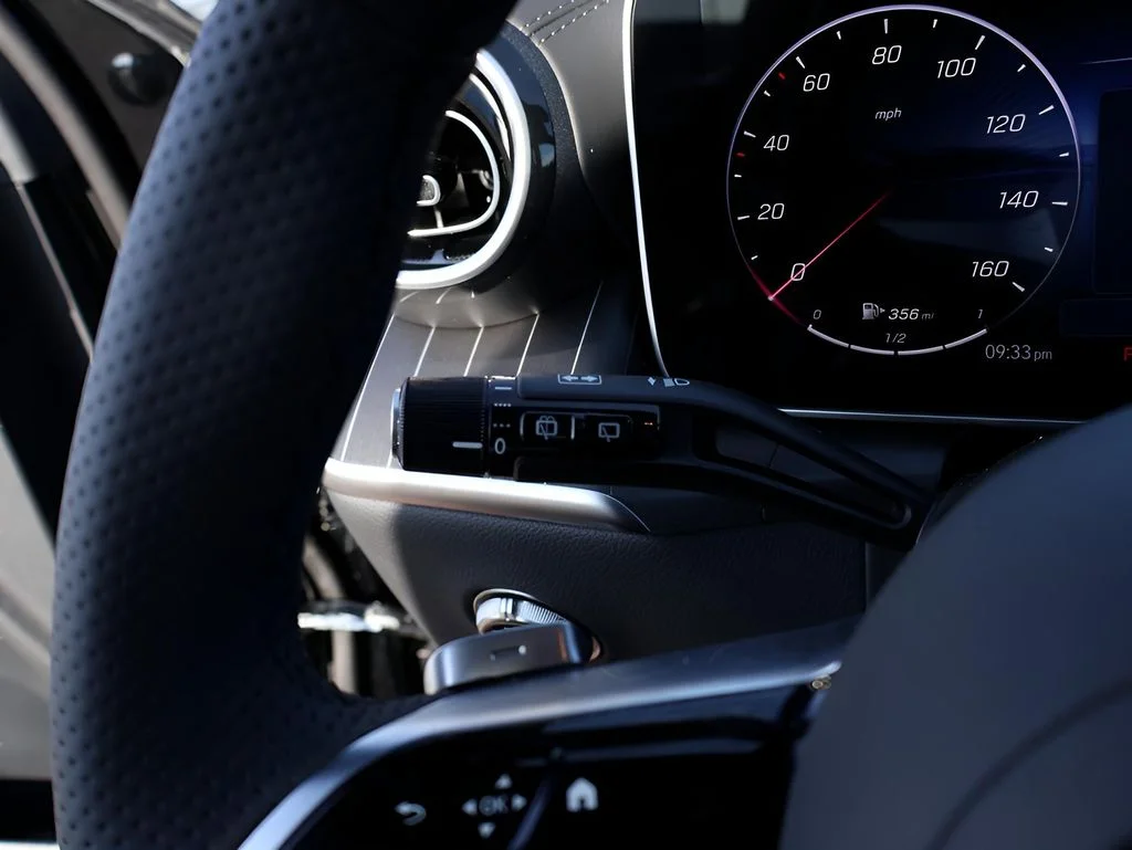 New 2026 Black Mercedes-Benz GLC 300 image 36