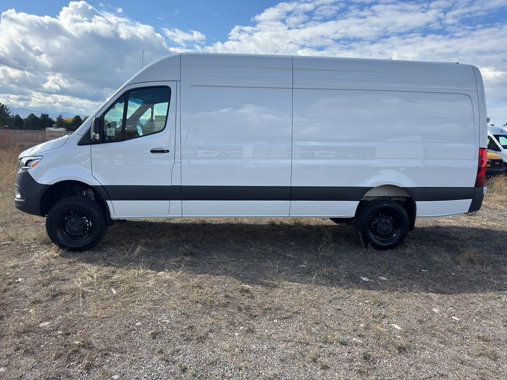 2026 Mercedes-Benz Sprinter 2500 170 WB HO High Roof AWD's photo