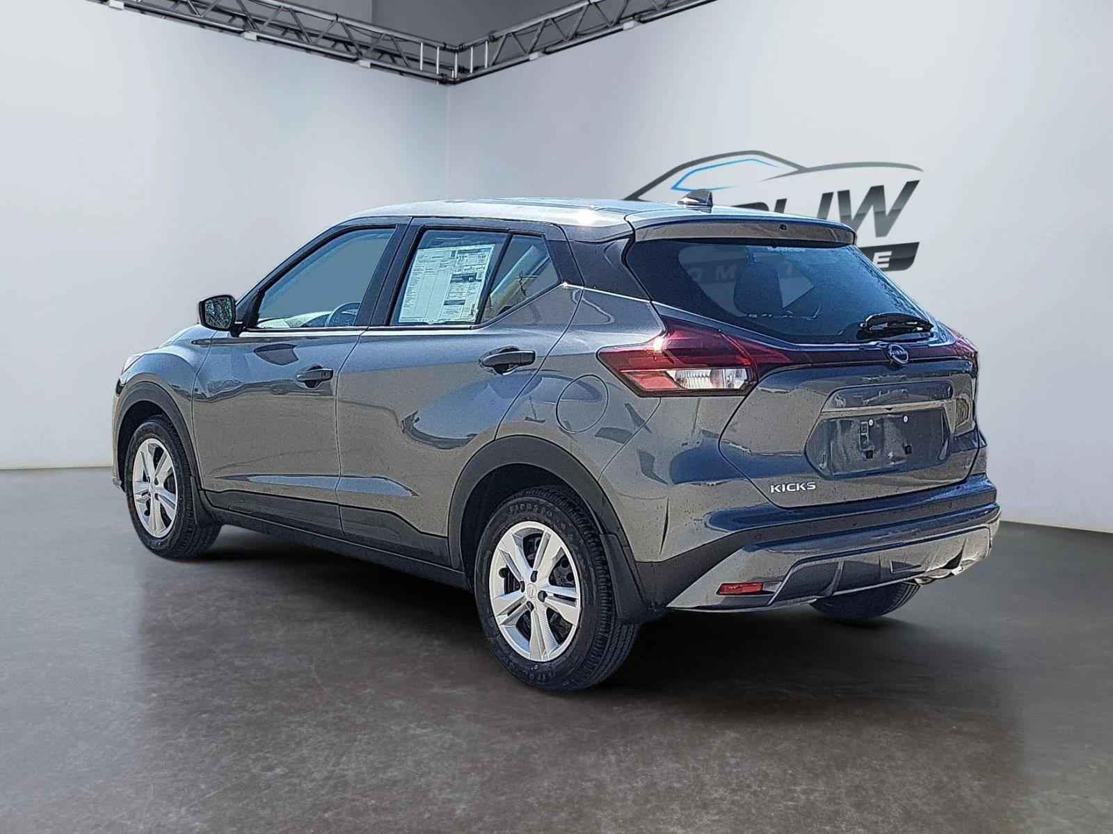Certified Used 2025 Gun Metallic Nissan S image 5